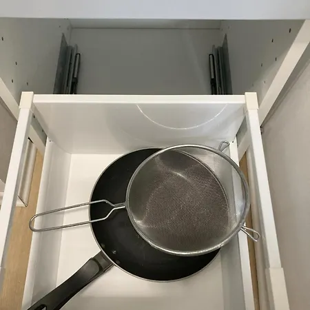 Modernes City-apartment Mit Balkon & Weitblick - Zentrale Lage In